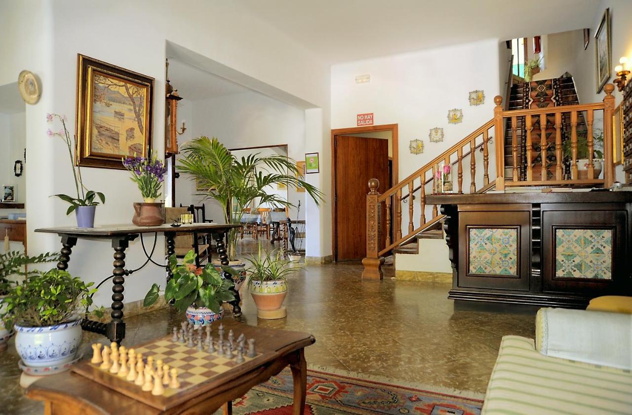 Hostal Los Pinos Cala de Sant Vicenc Exterior foto